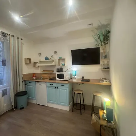 La Douce Escapade روان